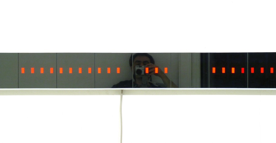 Discret thoughts - Fiction binaire, 2006